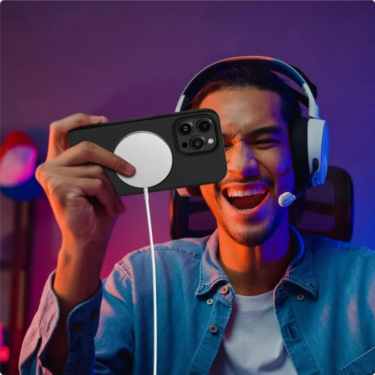 03aa68d0ee979f9943a796856a09e972