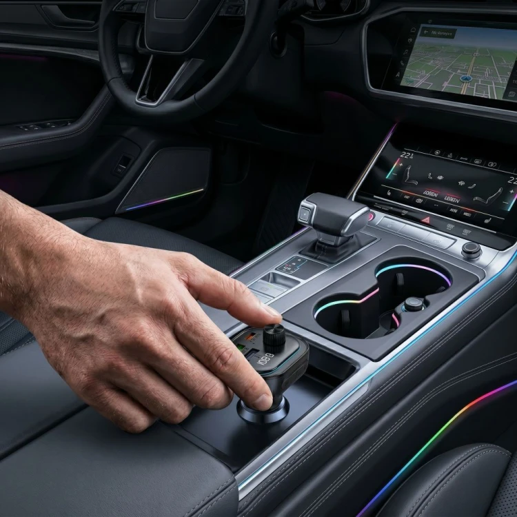 Ładowarka samochodowa Tech-Protect CC07 3-port Car Charger PD 54W + Transmiter FM Bluetooth Black