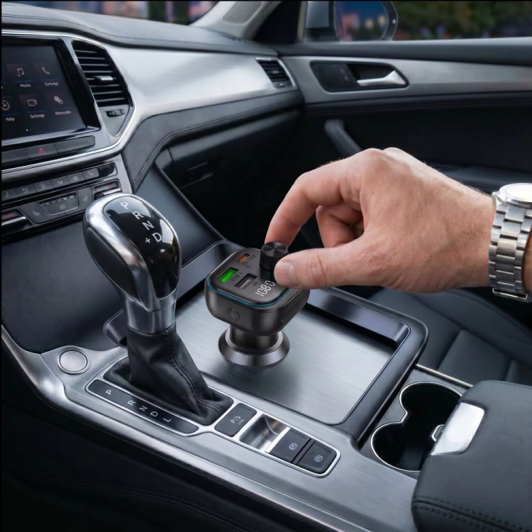 Ładowarka samochodowa Tech-Protect CC07 3-port Car Charger PD 54W + Transmiter FM Bluetooth Black