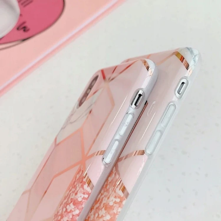 ETUI-MARMUR-GOLD-DO-APPLE-IPHONE-7-8-SE-Dedykowany-model-Apple-iPhone-SE-2020-min.jpg