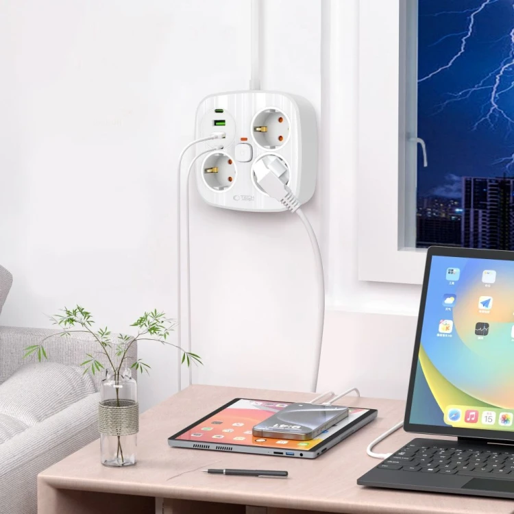 Listwa zasilająca Tech-Protect PCS3X4 Power Strip 2xUSB-A, 2xUSB-C, 3xSocket AC 200cm White