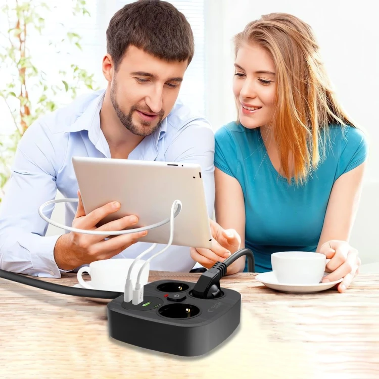 Listwa zasilająca Tech-Protect PCS3X4 Power Strip 2xUSB-A, 2xUSB-C, 3xSocket AC 200cm Black