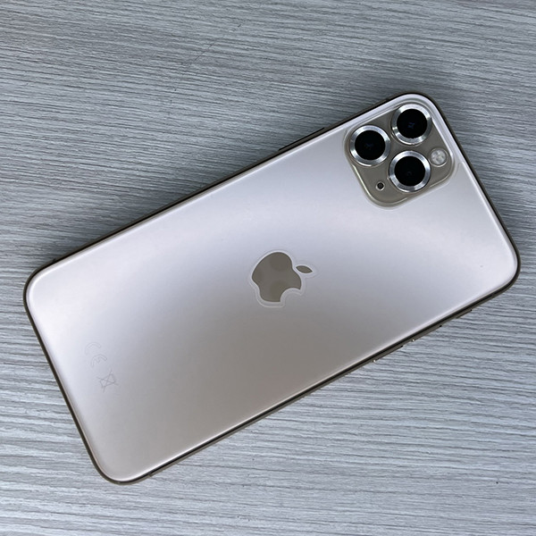 Folia na tył GrizzGlass SatinSkin do Apple iPhone 12