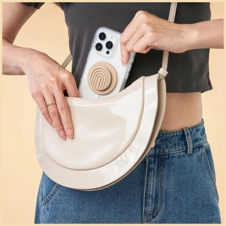 Uchwyt i podstawka do telefonu PopSockets MagSafe Round PopOut Latte Curves MagSafe beżowy