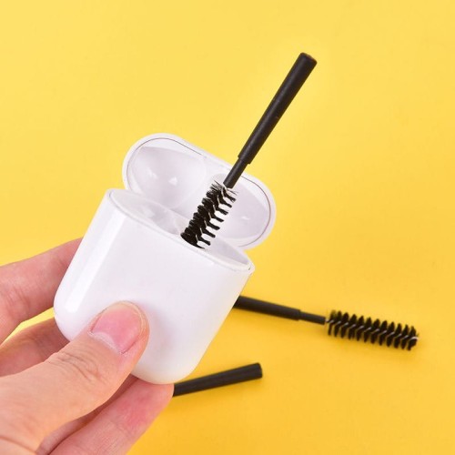 szczotka-do-czyszczenia-słuchawek (1)-min.jpg