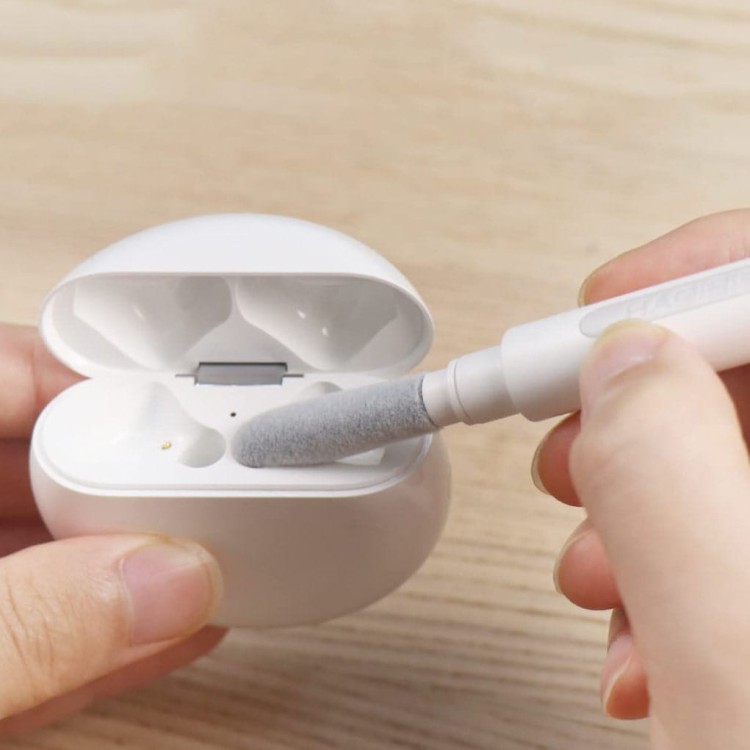 czyscik-do-czyszczenia-apple-airpods (5)-min.jpg