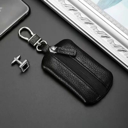 ELEGANCKIE-ETUI-SASZETKA-PORTFEL-NA-KLUCZE-ZAMYKANE-SKORZANE-STYLOWE-CZARNE-Marka-inna-min.jpg