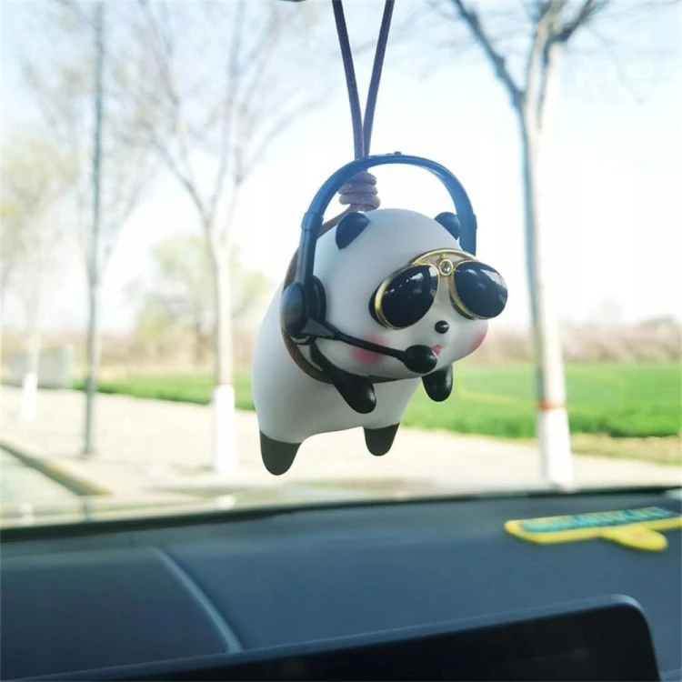 ZAWIESZKA-OZDOBA-DO-SAMOCHODU-DO-AUTA-NA-LUSTERKO-PANDA-NA-PREZENT-Numer-katalogowy-producenta-ZAW-PANDA-ST-min.jpg
