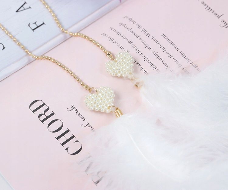 ZAWIESZKA-OZDOBA-CHARM-DO-AUTA-NA-LUSTERKO-SKRZYDLA-ANIOLA-SERCA-BIALE-Numer-katalogowy-producenta-ZAW-WINGS-WHITE-ST-min.jpg