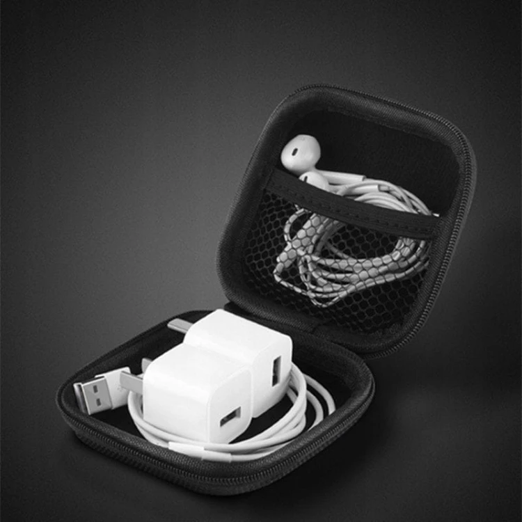 POKROWIEC-ETUI-NA-SLUCHAWKI-KABLE-LADOWARKE-ZAMYKANE-UNIWERSALNE-CZARNE-Kod-producenta-POD-BLK-LAD-ST.jpg