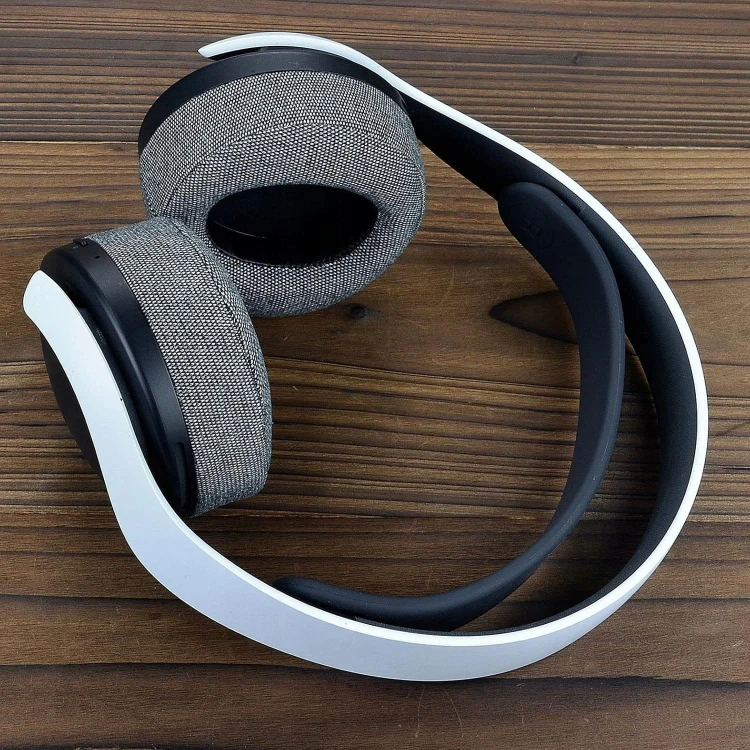 BETUNE-NAKLADKI-PADY-GABKI-DO-SLUCHAWEK-SONY-PS5-PULSE-3D-SZARE-Stan-opakowania-oryginalne.jpg