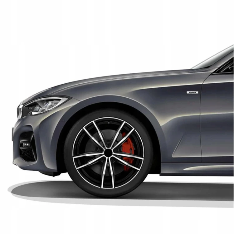 EMBLEMAT-ZNACZEK-NAKLEJKA-LOGO-3D-LUXURY-do-BMW-SREBRNY-51147294500-Marka-Inna.jpg
