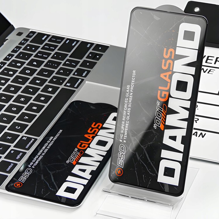 SZKLO-HARTOWANE-na-EKRAN-WYSWIETLACZ-DIAMOND-GLASS-9H-do-Apple-iPhone-13-Kod-producenta-SZKLO-DIAM-9H-IP-13-ST.jpg