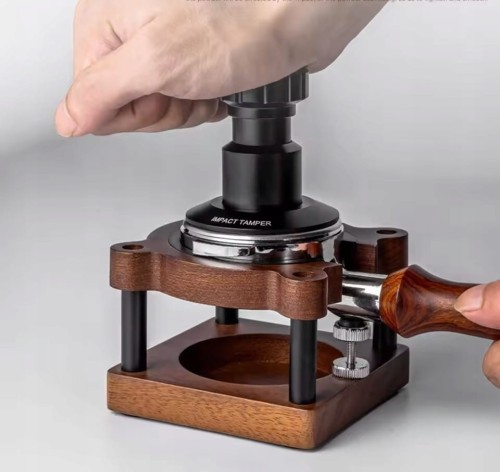 imgi_19_TAMPER-z-MECHANIZMEM-SPREZYNOWYM-UBIJAK-KAWY-w-KOLBIE-EKSPRES-KOLBOWY-51mm-Kod-producenta-TAMPER-IMPAKT-BLK-51MM-LN.jpg