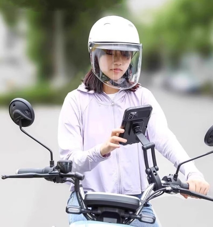imgi_23_MAGNETYCZNY-UCHWYT-na-ROWER-MOTOCYKL-na-TELEFON-WODOODPORNY-na-KIEROWNICE-Przeznaczenie-telefon.jpg